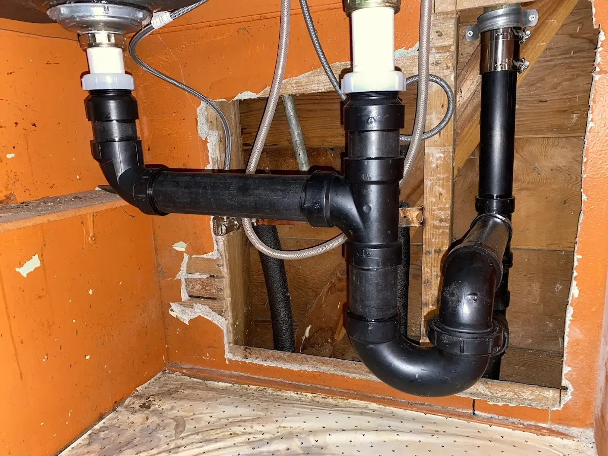 Professional Pipe Bursting equipment and tools on the job in Lyman